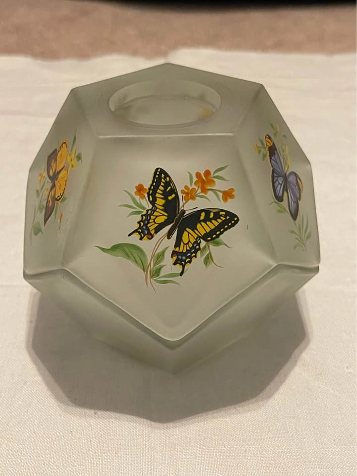 Westmoreland Butterfly Fairy Lamp Satin Glass Mid Century - photo 4