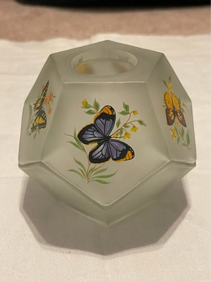 Westmoreland Butterfly Fairy Lamp Satin Glass Mid Century - photo 5