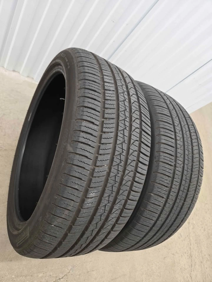 Pirelli P Zero all season tires 245/40R20 - photo 2