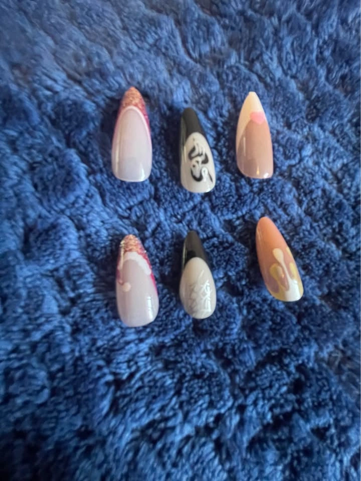 Assorted Press-On Nails with Designs - photo 2