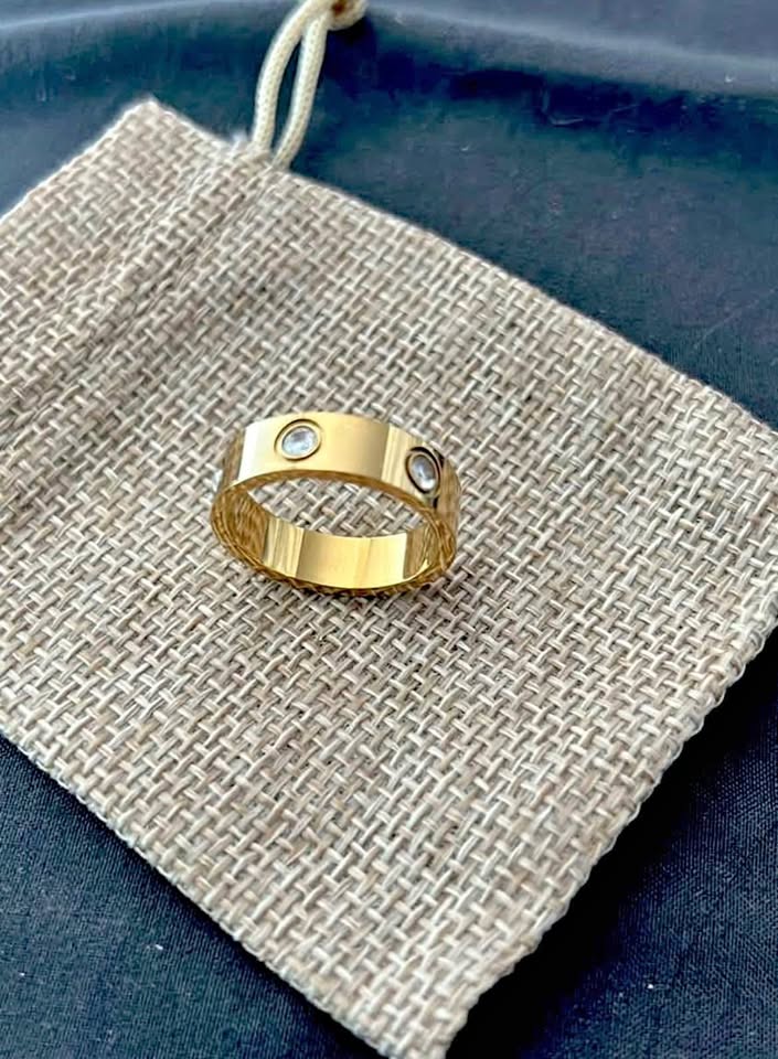 Women’s Steel Ring size 8 Carti