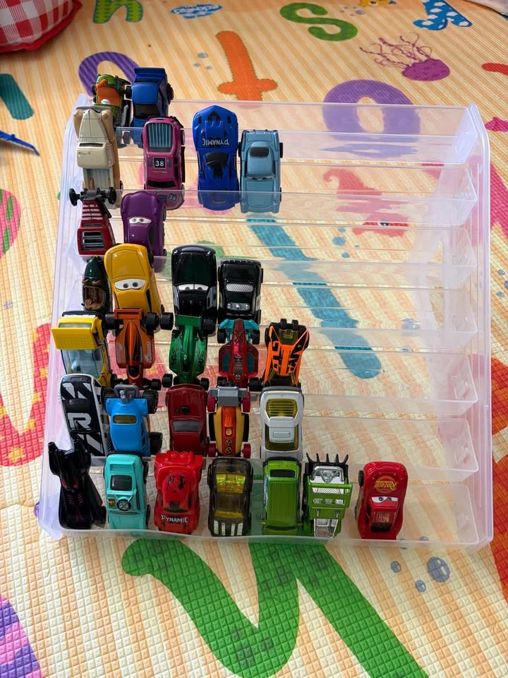 Clear Plastic Tiered Display Stand - photo 2