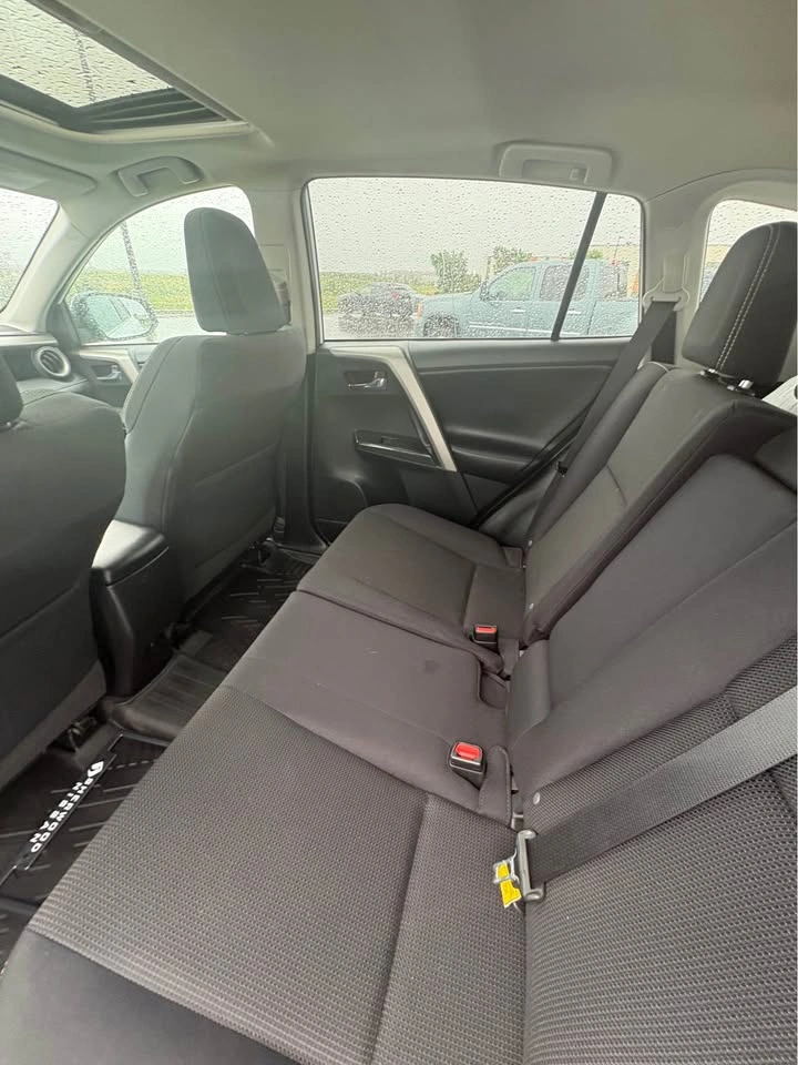 2018 Toyota RAV4 - photo 5