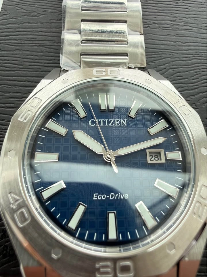 Citizen Eco-Drive Men's Weekender Stainless Steel Bracelet Watch - photo 4