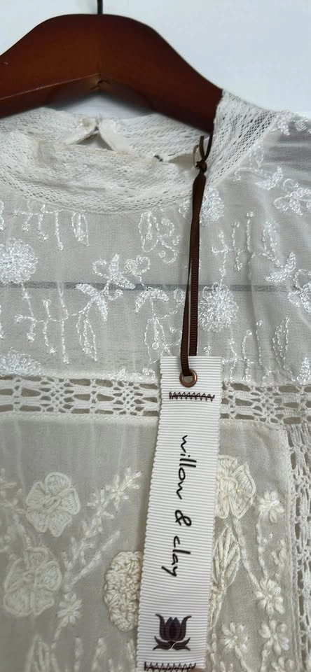 Willow & Clay White Embroidered Lace Blouse - photo 2