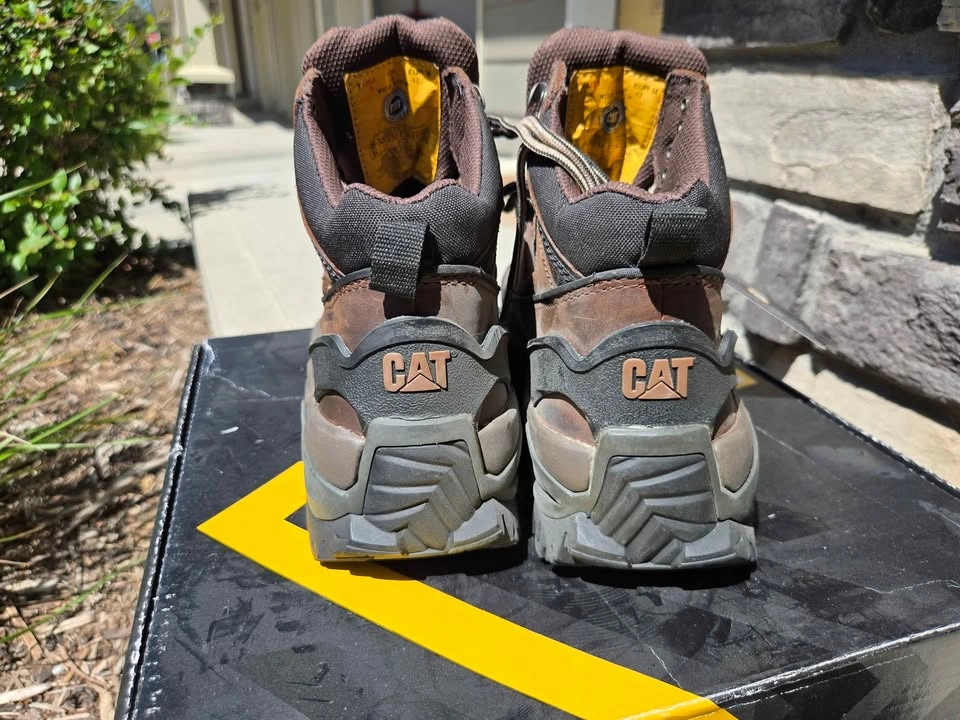 Size 9 CAT steel toe work boots - photo 5