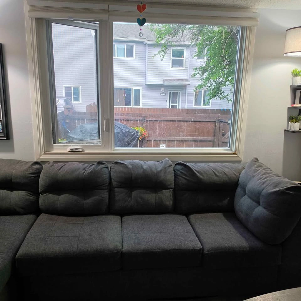 L shape couch - photo 3