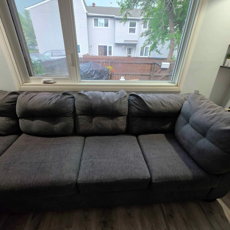 L shape couch - photo 5