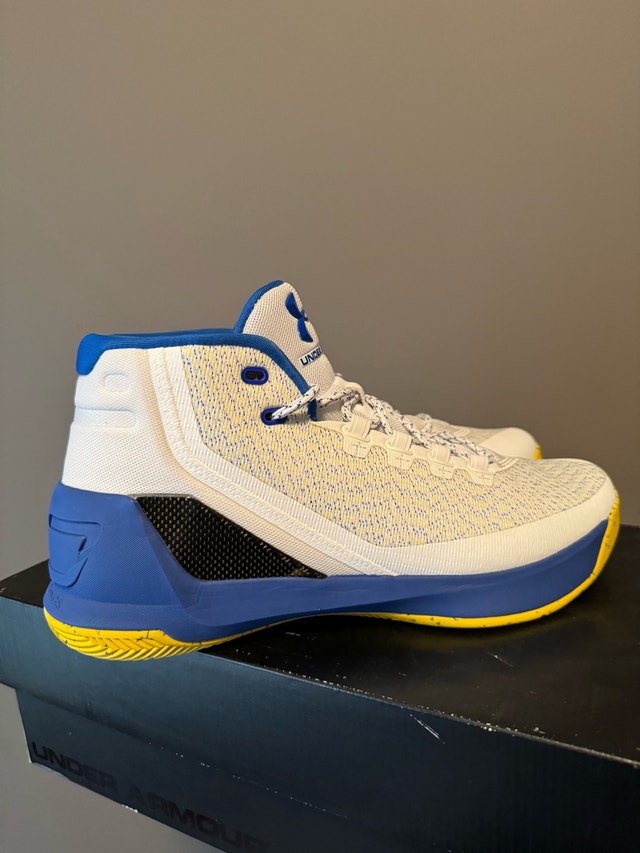 Under Armour Curry 3 Dub Nation Home