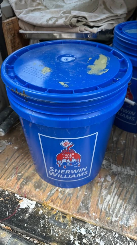 Paint Full Pails Assorted Colors Sherwin Williams and Dulux - photo 4