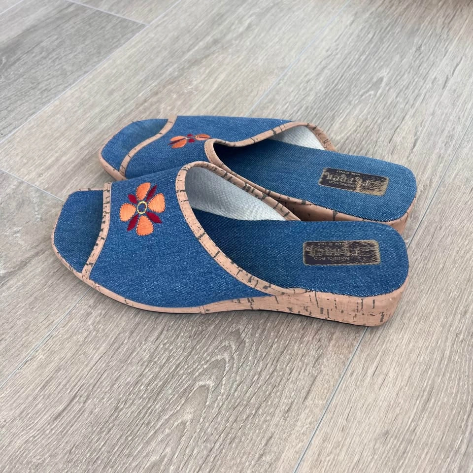 Size 9.5 Made in Italy Floral Denim Boho Sandals - photo 4