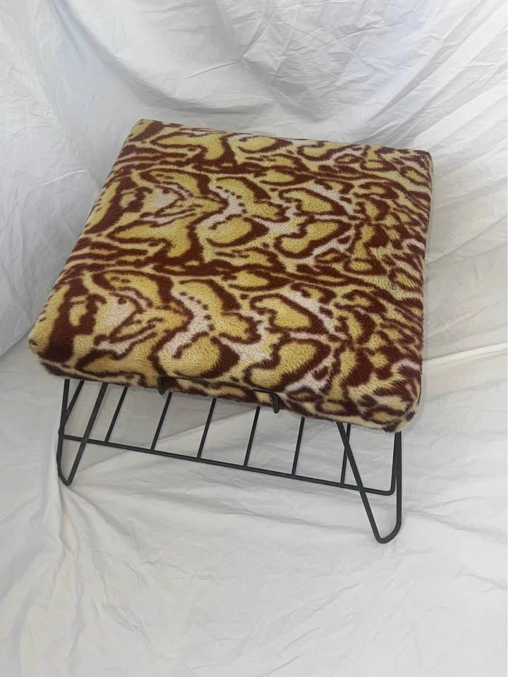 Vintage 1950s Style Hairpin Leg Stool / Atomic Faux Fur Footstoo - photo 2