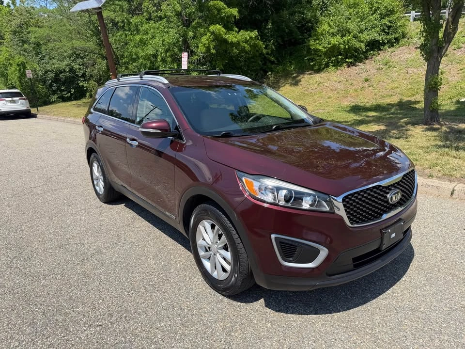 2018 Kia Sorento LX Sport Utility 4D - photo 2