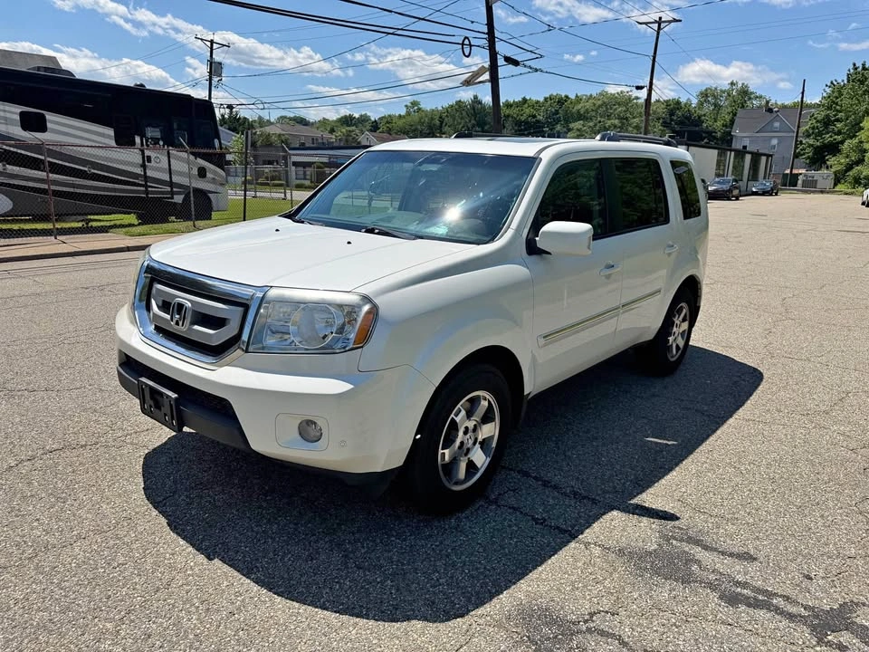 2011 Honda Pilot Touring Sport Utility 4D
