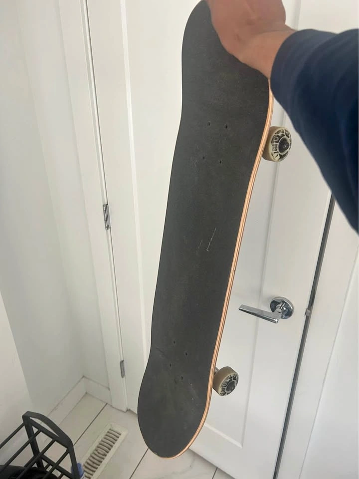 Skateboard