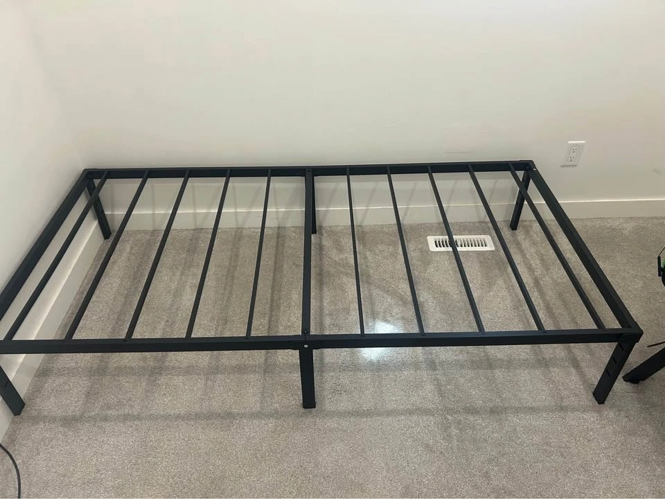 Bed frame - photo 2