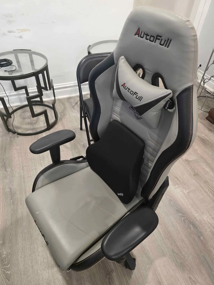 AutoFull Gaming Chair with Footrest & Pillows - photo 3
