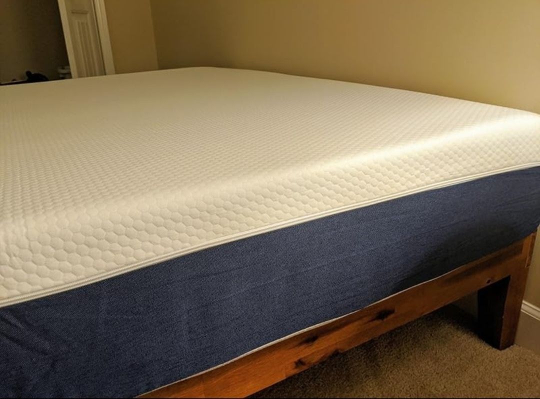 Gel Memory Foam Mattress Queen - photo 3