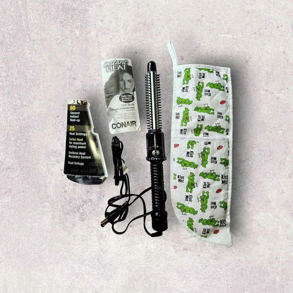 Conair Instant Heat Hot Air Curl Brush with Carry Case