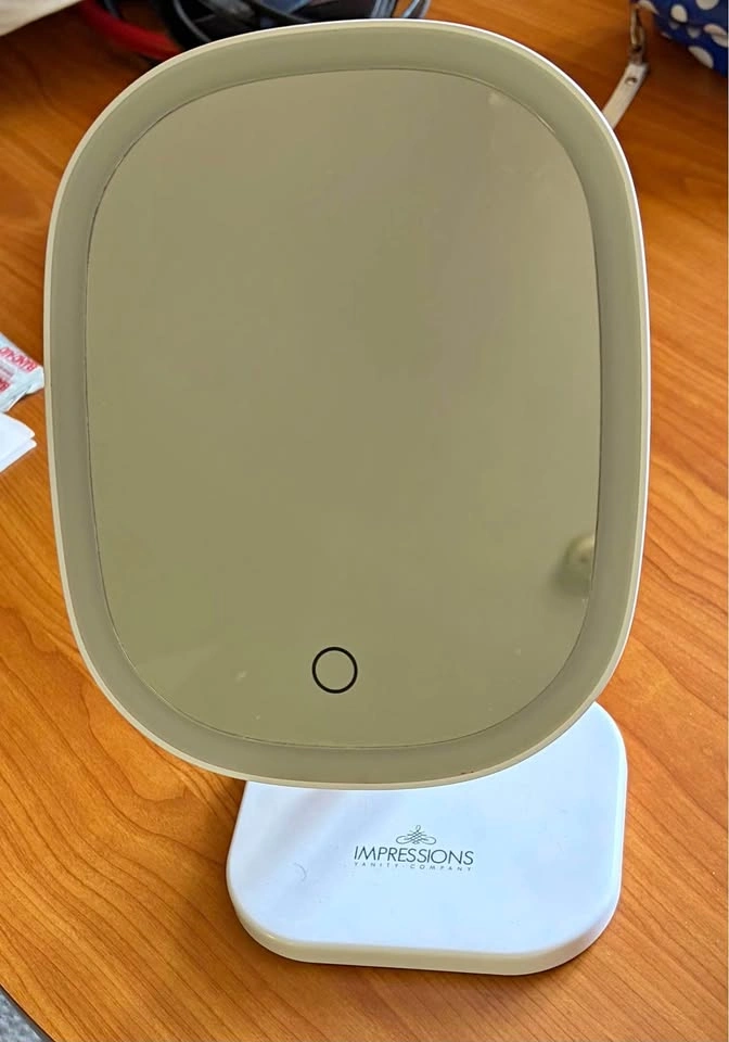 Makeup Mirror - Lighted