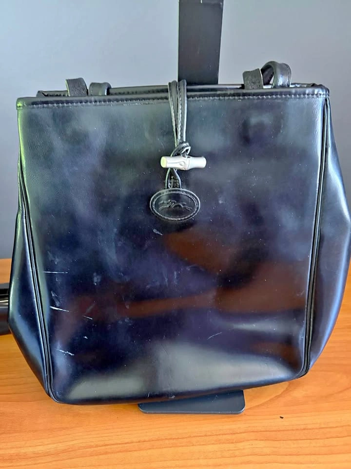 Longchamp Leather Purse, Black, original storage bag included