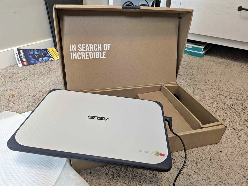 Asus Chromebook C202S