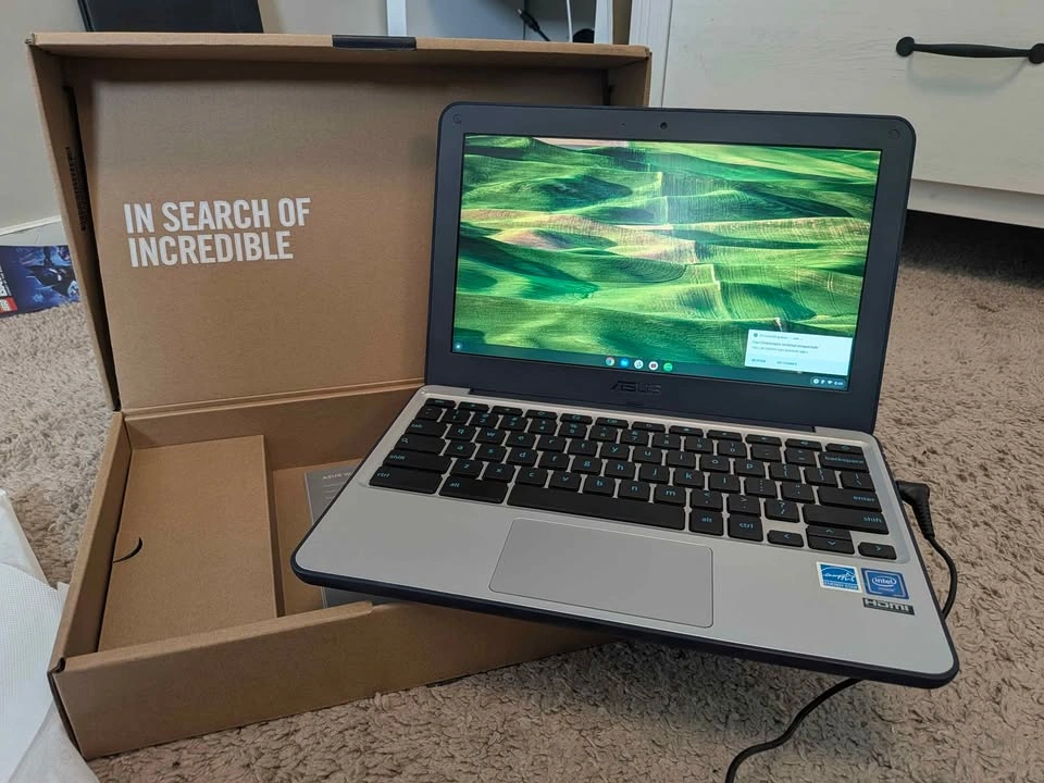 Asus Chromebook C202S - photo 3