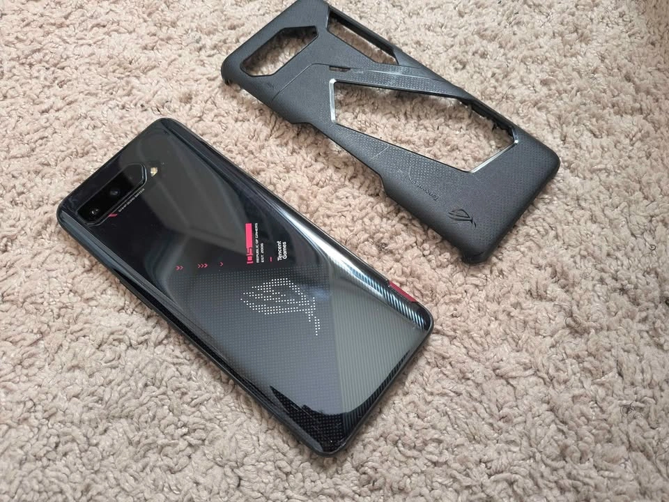Asus ROG Gaming Phone 5 128GB - photo 3