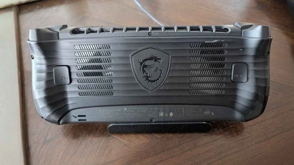 MSI Claw 8 AI+ (Good condition) - Charger + 2 Carrying Cases - photo 2