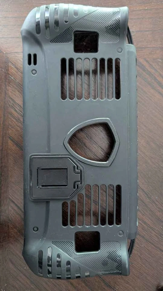MSI Claw 8 AI+ (Good condition) - Charger + 2 Carrying Cases - photo 5