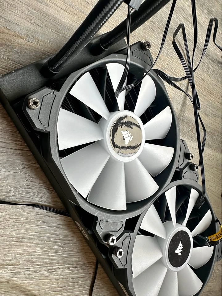 Cooler Master MasterLiquid 240mm AIO Liquid CPU Cooler