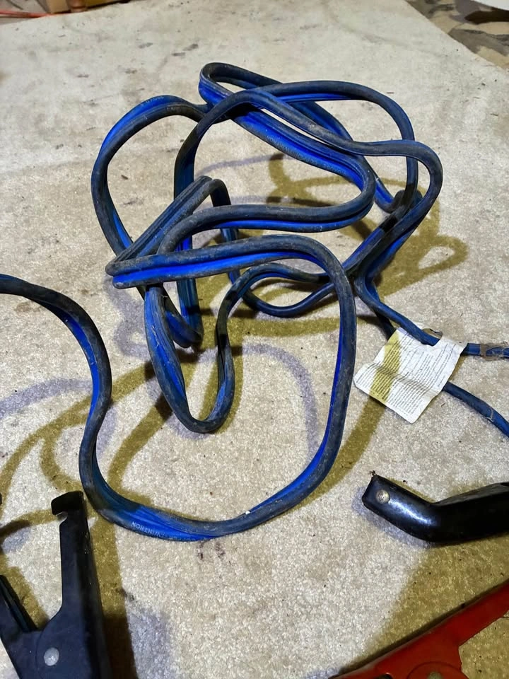 Car jumping cables - photo 4