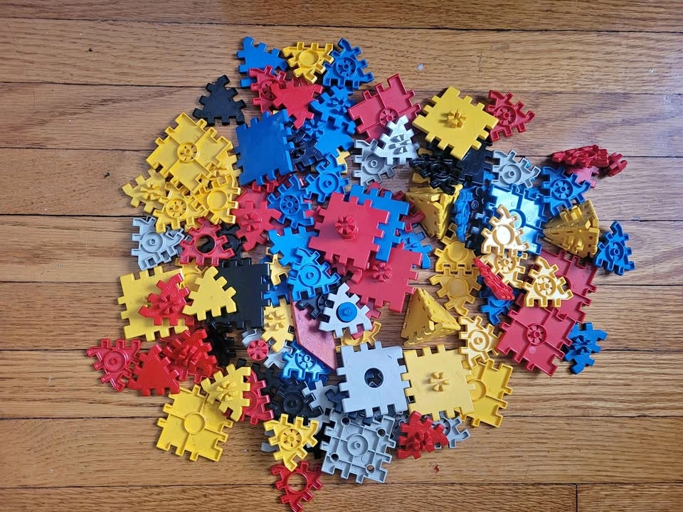 ZAKS Building Toy Lot Colorful Interlocking Gears