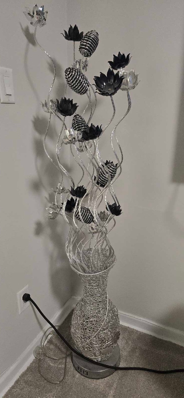 Modern Silver with flower design floor lamp