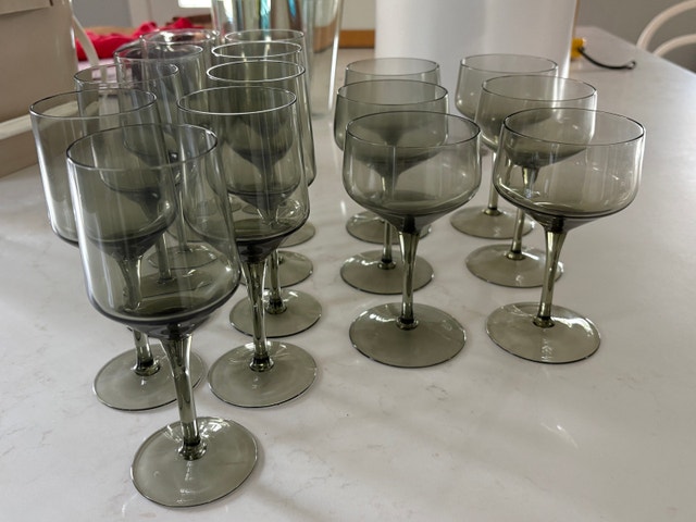 Retro Coup and Wine Glasses
