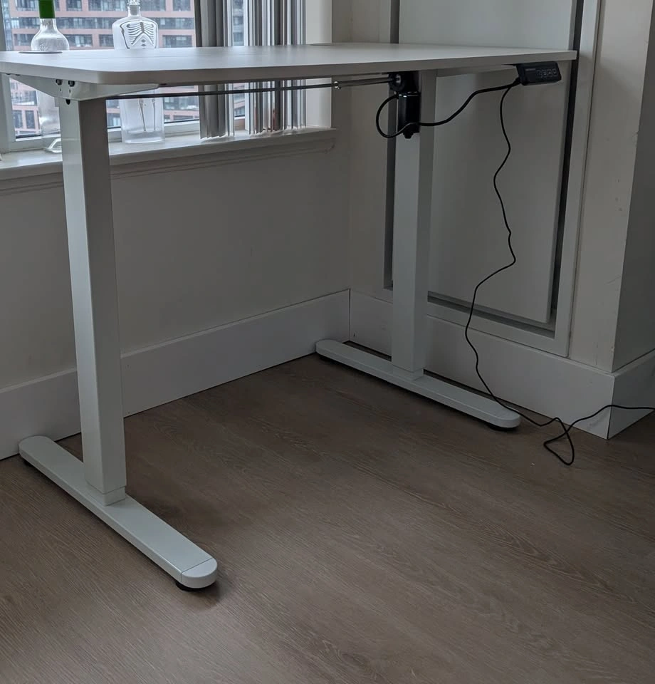 Electric sit/stand desk - photo 3