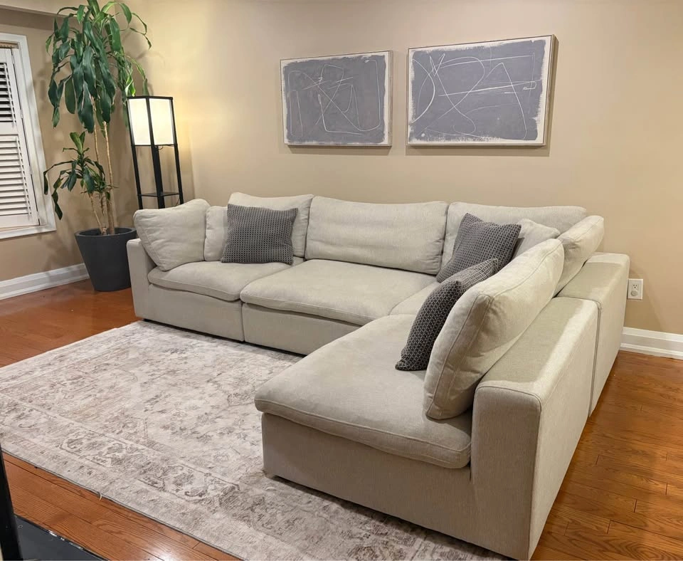Contemporary 5-Piece Modular Sectional Sofa – Excellent Conditio - photo 2