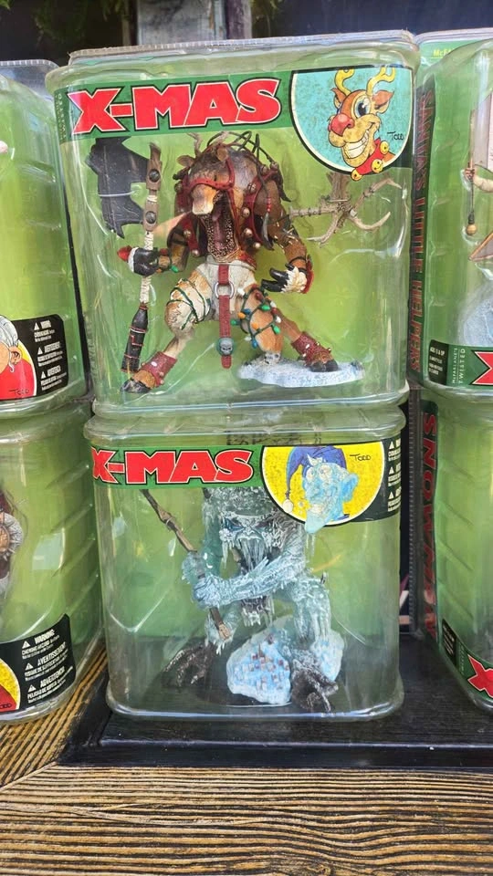 McFarlane Toys Twisted Christmas X-Mas Action Figures Full Set 2 - photo 3