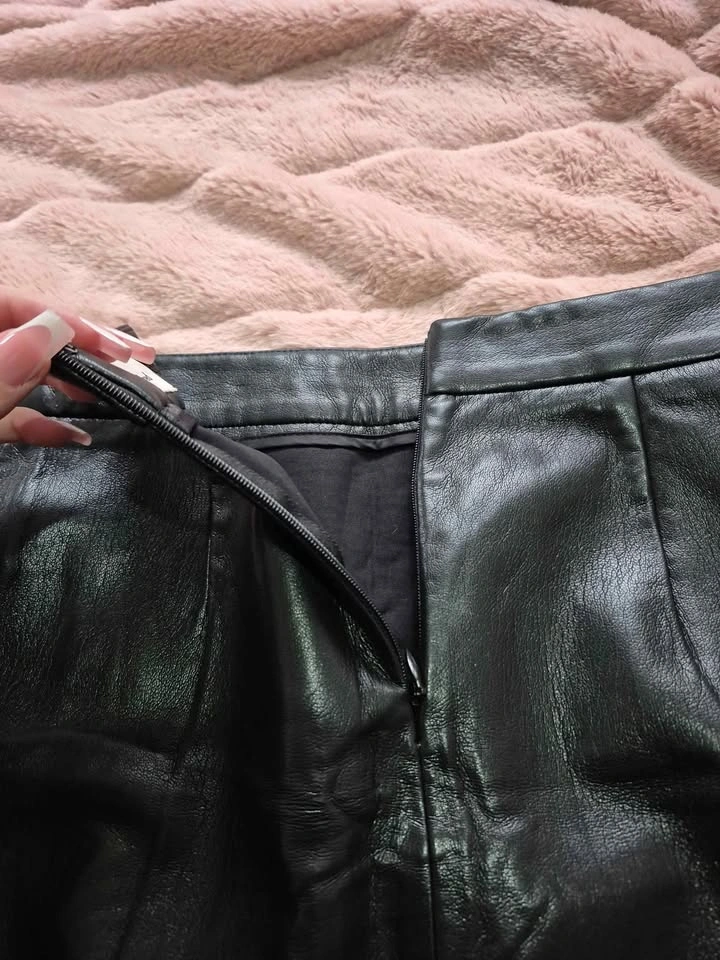 Size 0 Aritzia/Wilfred skirt - photo 4