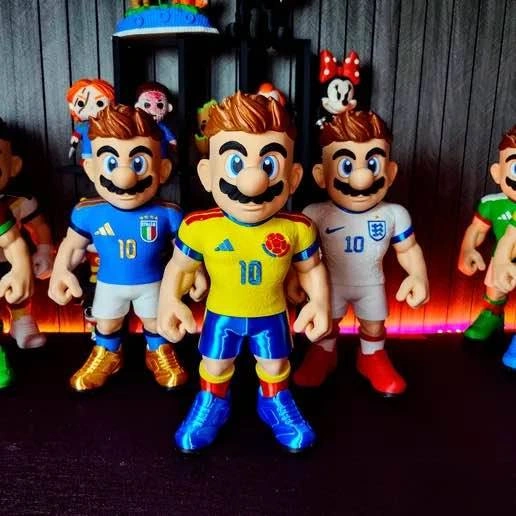 Mario as a soccer / football player figure world cup - photo 3