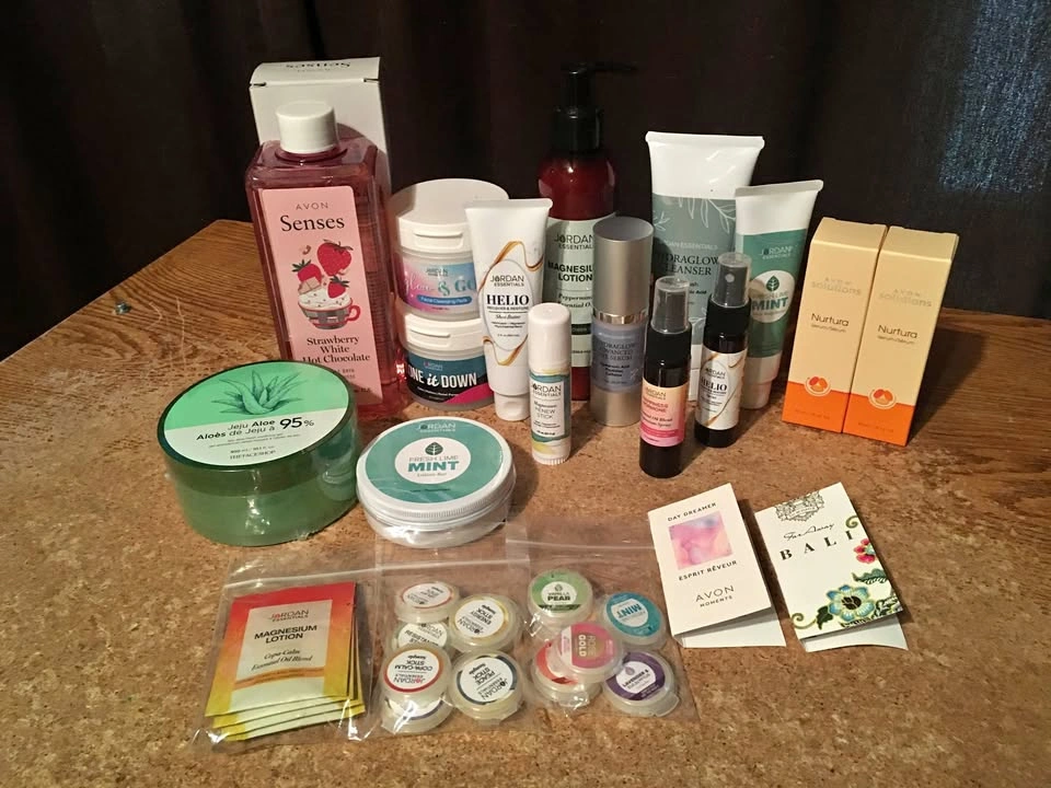 LOT OF 20 JORDAN ESSENTIALS GLOW & GO HELIO MAGNESIUM LOTION
