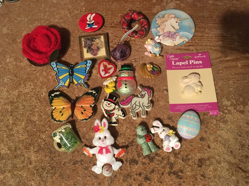 Lot of Pins, Buttons, Keychains, Magnets, and Craft Charms - photo 3