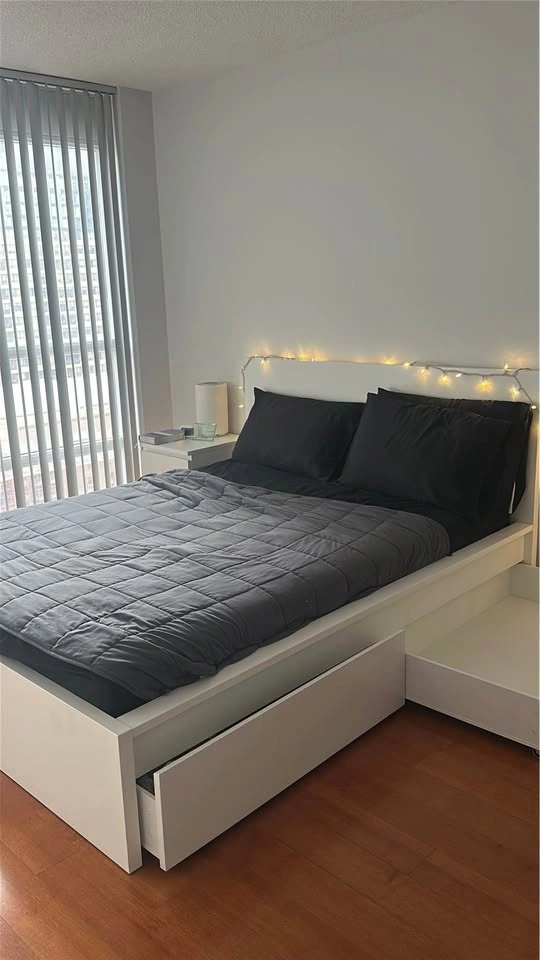 Queen Sized Bed frame with storage drawers - photo 2