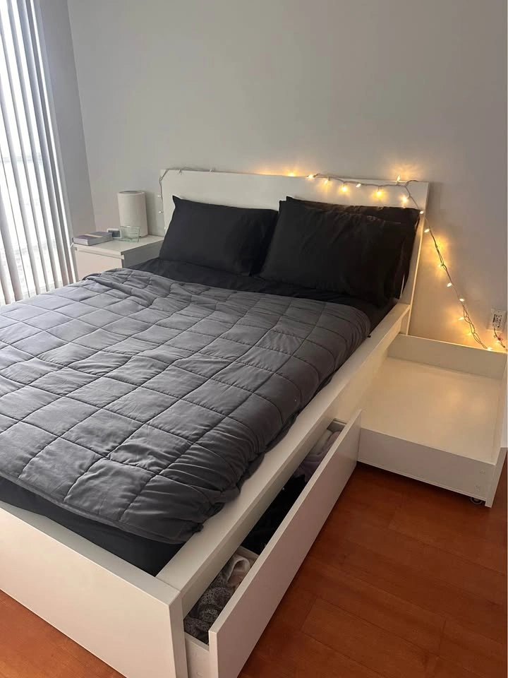 Queen Sized Bed frame with storage drawers - photo 3