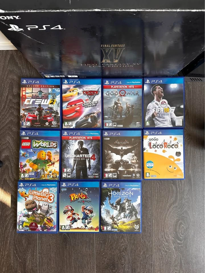 PS4 Final Fantasy XV Luna Edition (1TB) Bundle - photo 2