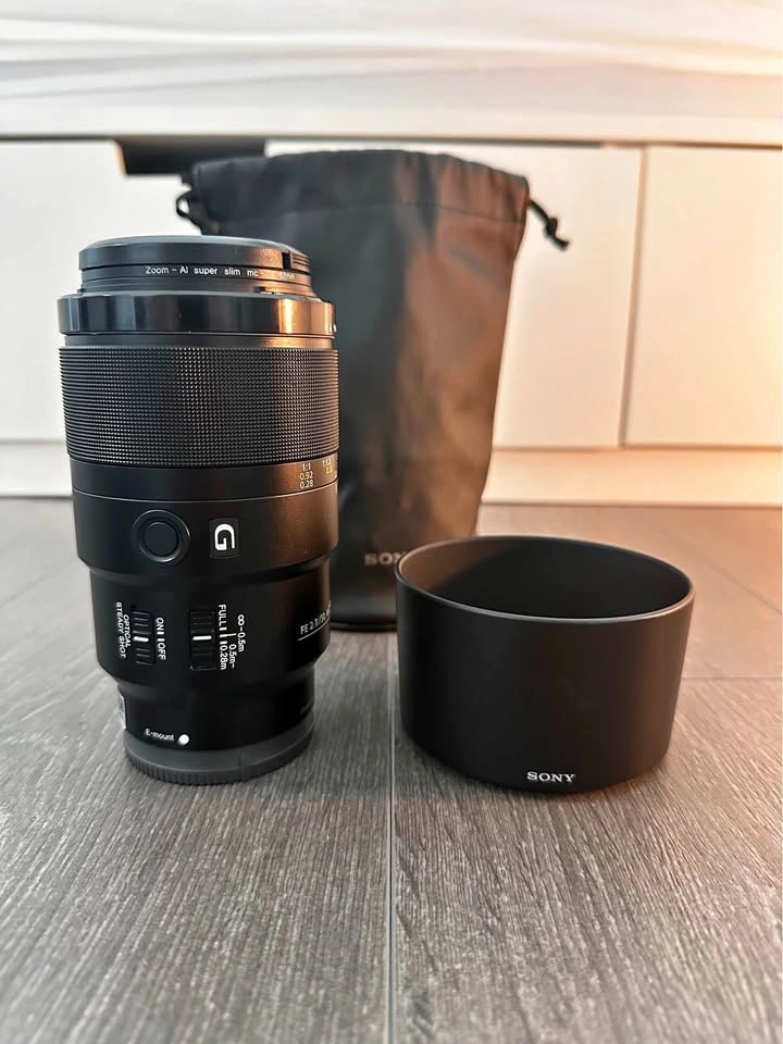 Sony FE 90mm f/2.8 Macro G OSS Lens