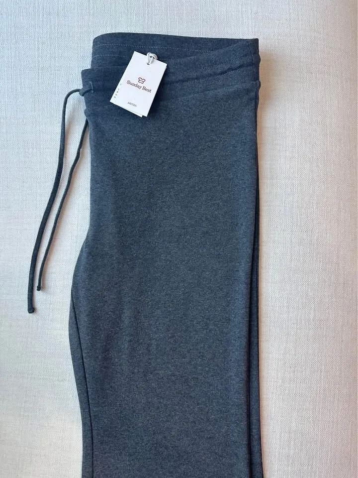 Aritzia BestHug™ Wildflower Pants Size L NWT image indicator(5)