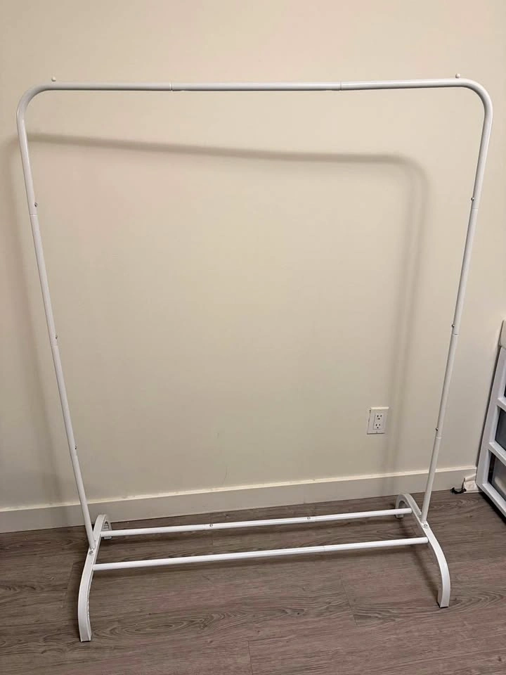 White clothing hanger rack