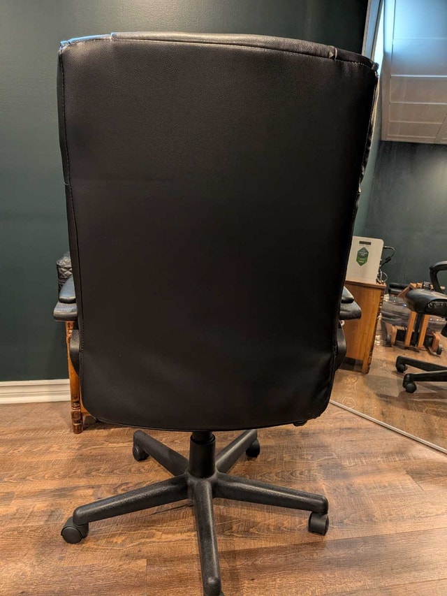 Office Chair - photo 3