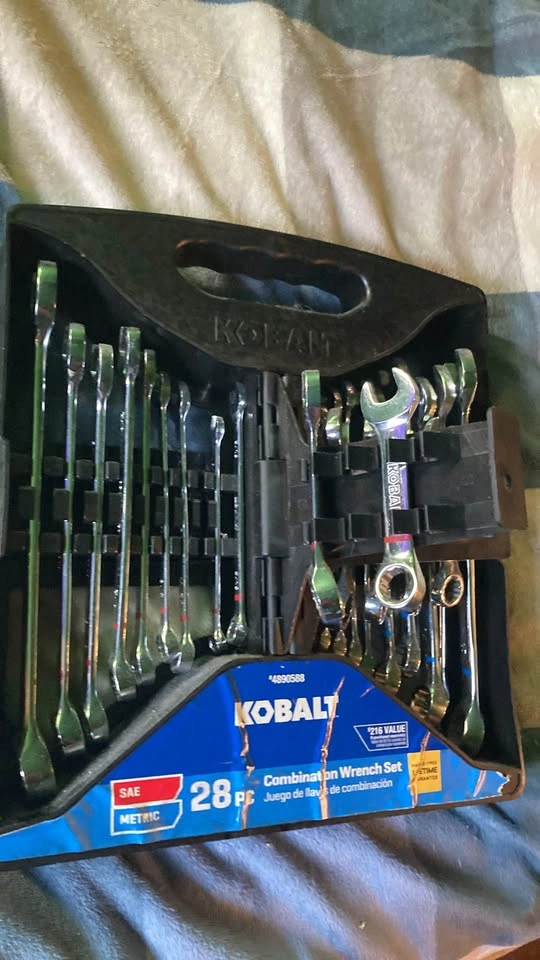 Kobalt 28 piece wrench set - photo 2